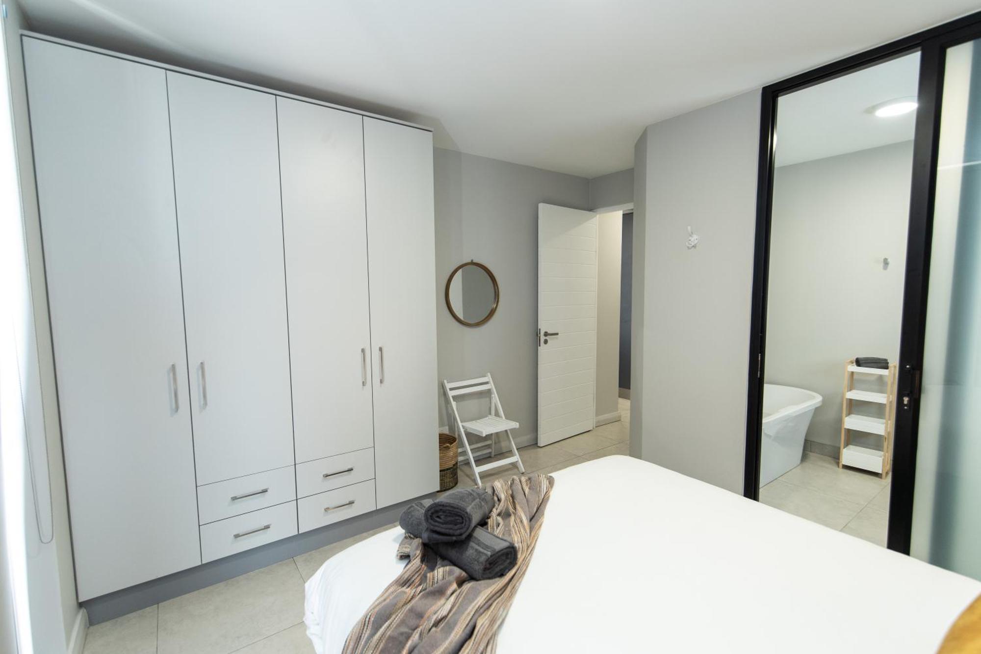 Cozy Modern Apartment At Bellamare Port Elizabeth Exterior foto