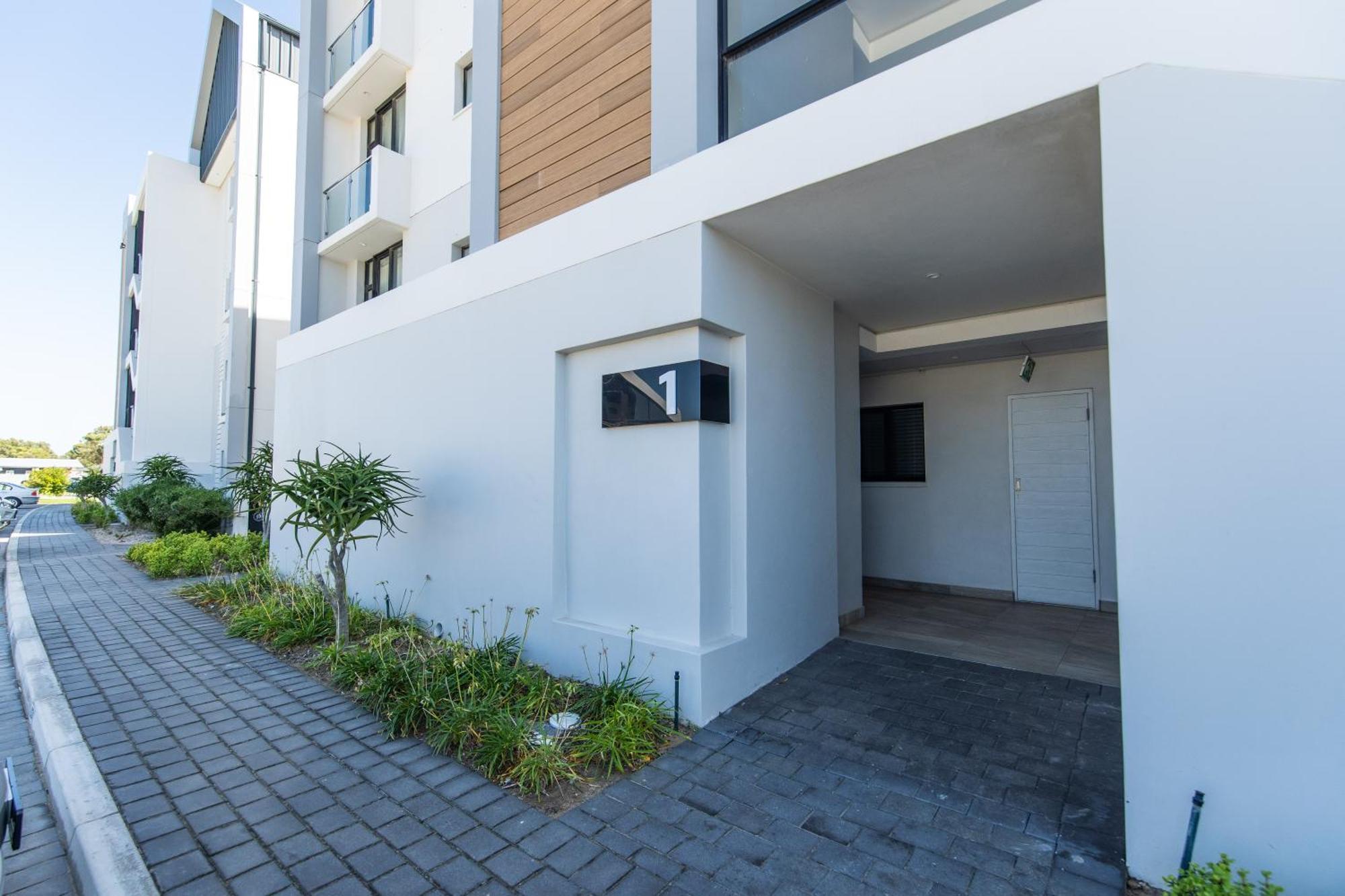 Cozy Modern Apartment At Bellamare Port Elizabeth Exterior foto