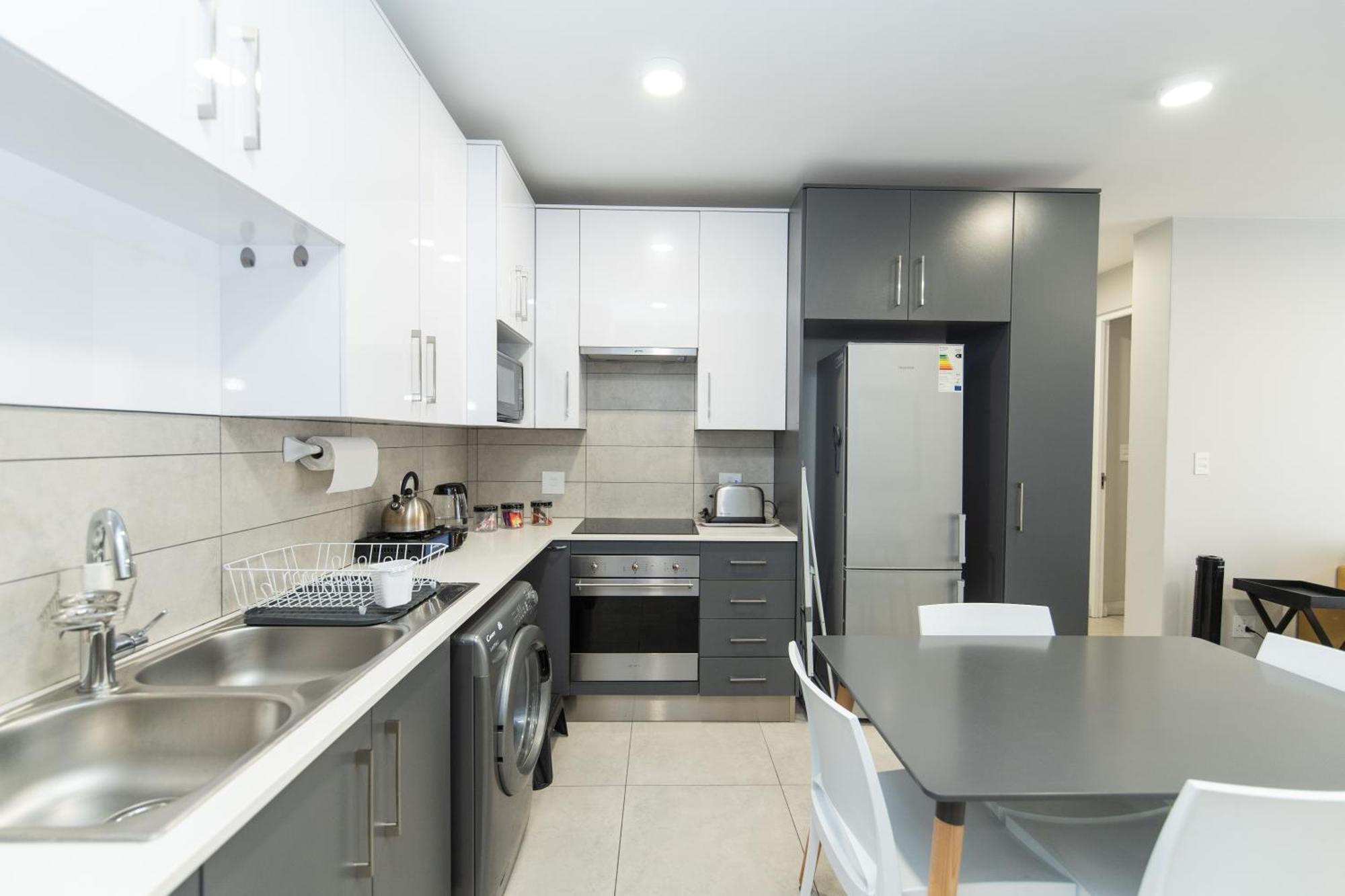 Cozy Modern Apartment At Bellamare Port Elizabeth Exterior foto