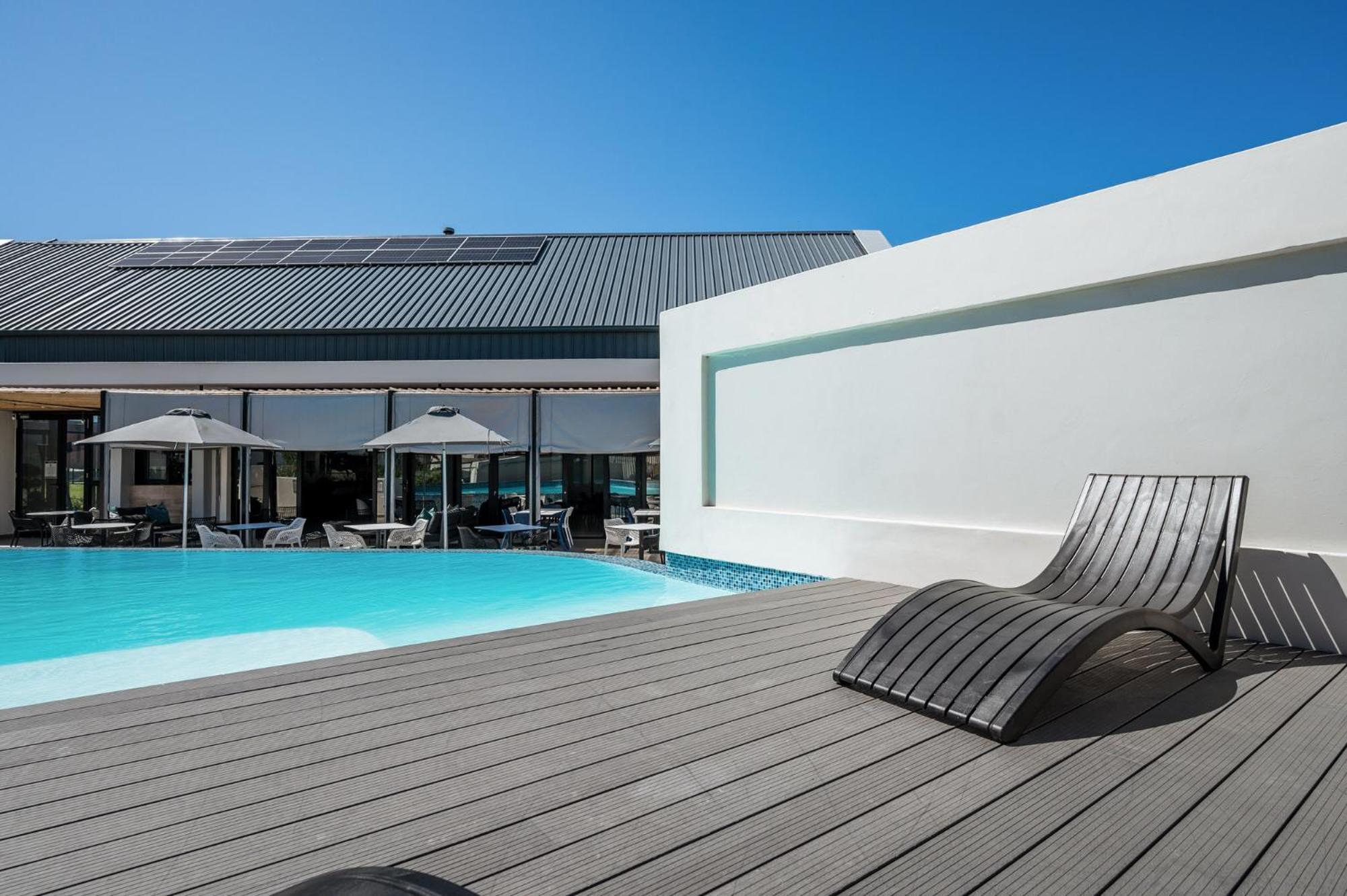 Cozy Modern Apartment At Bellamare Port Elizabeth Exterior foto